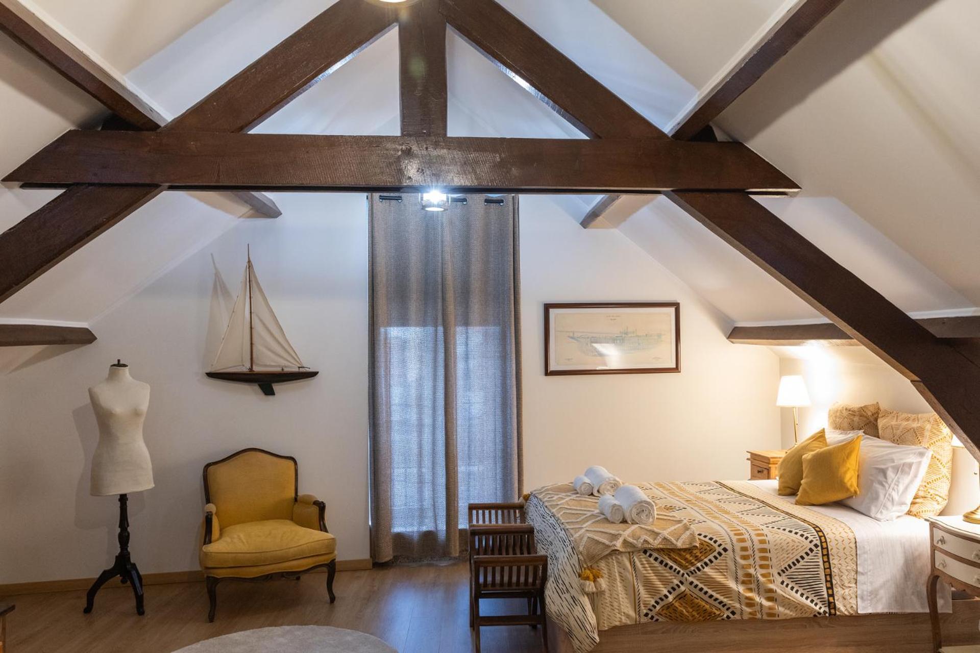 1884 Aveiro Loft Apartment Bagian luar foto